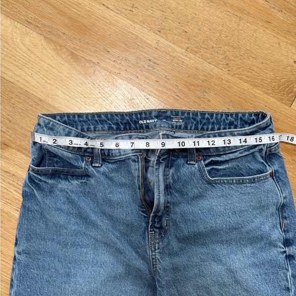 Curvy Extra High-Waisted Wide-Leg Jeans - Picture 3 of 8